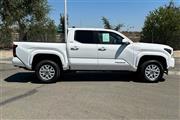 $41400 : Tacoma SR5 thumbnail