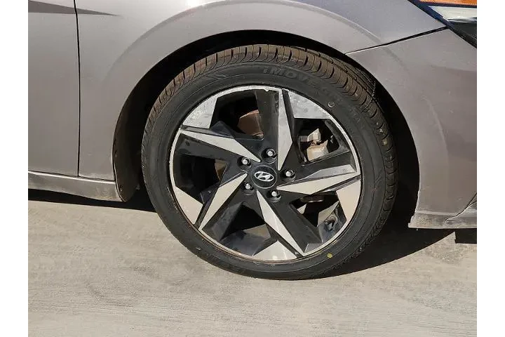 $21995 : Hyundai ELANTRA 2022 SEL 4dr image 5