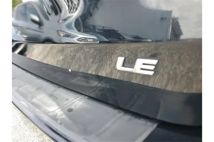 $11990 : Toyota Sienna 2015 LE 7-Pass image 7