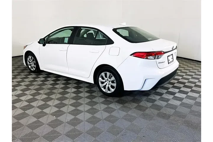 $19900 : Toyota Corolla 2023 LE 4dr S image 5