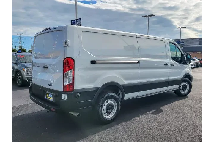 $39880 : Ford Transit 2024 250 3dr LW image 8