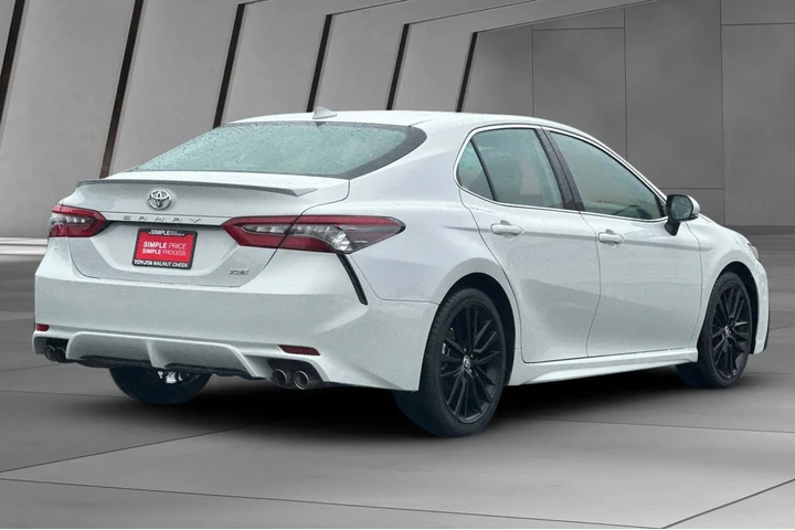 $28900 : Toyota Camry 2023 XSE 4dr Se image 4