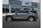 $29400 : Ford Explorer 2023 XLT 4dr S thumbnail