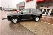 $32588 : 2024 RAV4 LE thumbnail