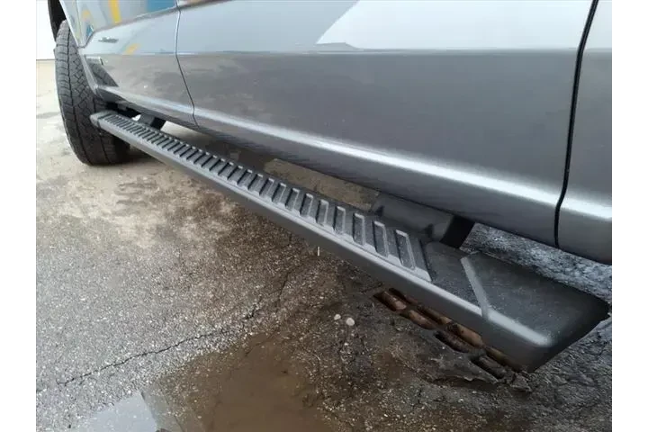 $39685 : Ford F-150 2023 4x4 XLT 4dr image 8