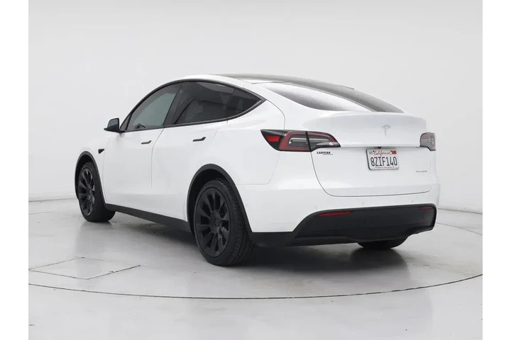 $29998 : Tesla Model Y 2022 AWD Long image 2