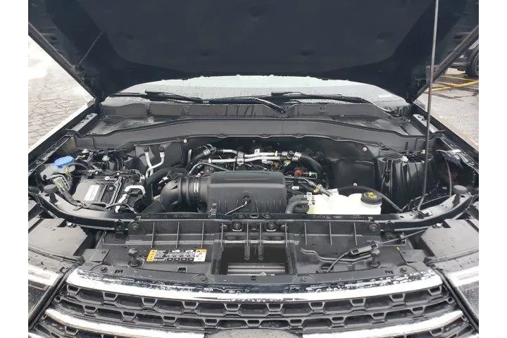 $35995 : Ford Explorer 2022 AWD XLT 4 image 8