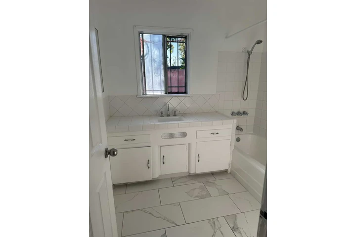 $1850 : APARTAMENTO en Lynwood image 1
