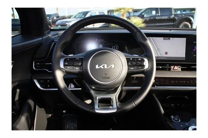 $29440 : Kia Sportage Plug-In Hybrid image 3