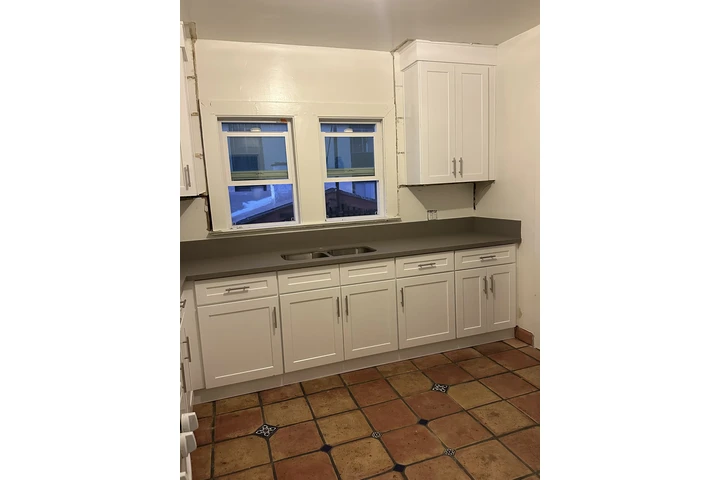 Installation de Gabinetes image 4