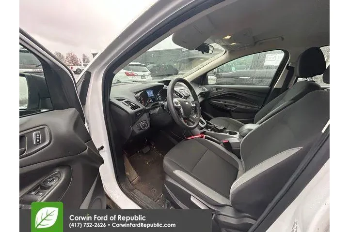 $9289 : Ford Escape 2015 S 4dr SUV image 9