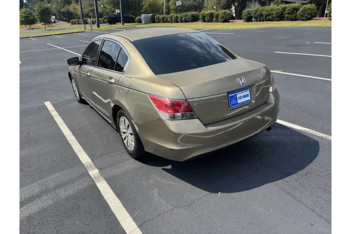 $11000 : 2010 Accord LX image 7