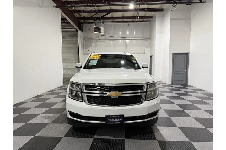 $22049 : Suburban 2018 image 2