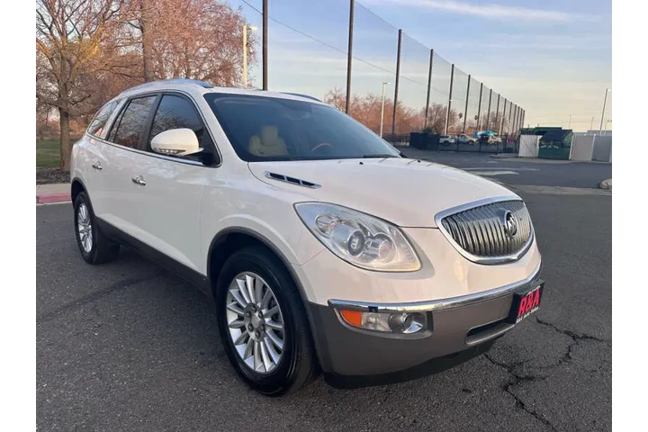 $9500 : 2008 Enclave CXL image 2
