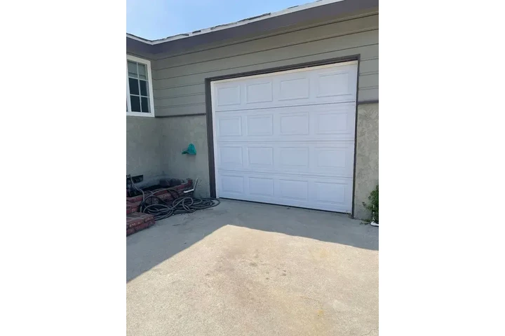 $1400 : Norwalk - Single Family Home image 8