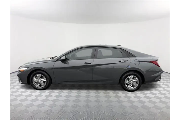 $19391 : Hyundai ELANTRA 2024 SE 4dr image 8