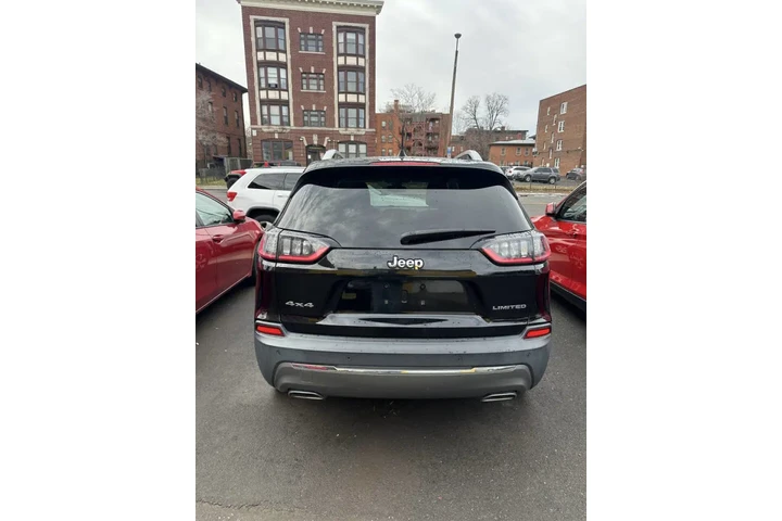 $10999 : 2019 Cherokee image 5