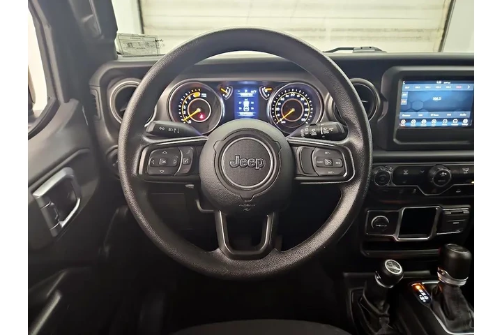 $25998 : Jeep Wrangler Unlimited 2022 image 10