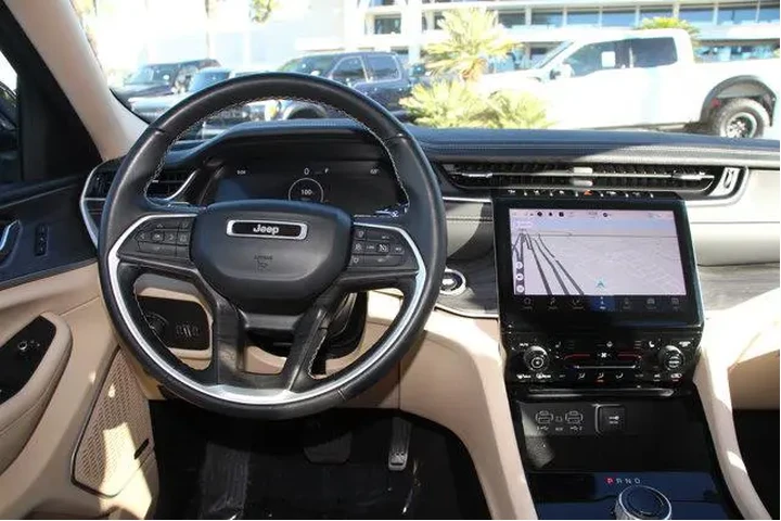 $25145 : Jeep Grand Cherokee L 2021 4 image 5