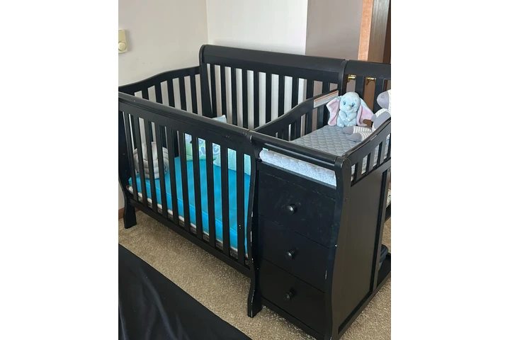 $180 : Cuna de bebé image 1