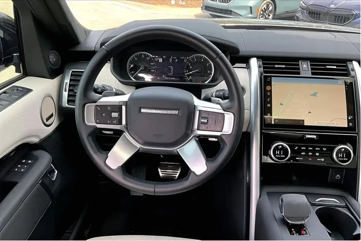 $39998 : Land Rover Discovery 2023 AW image 5
