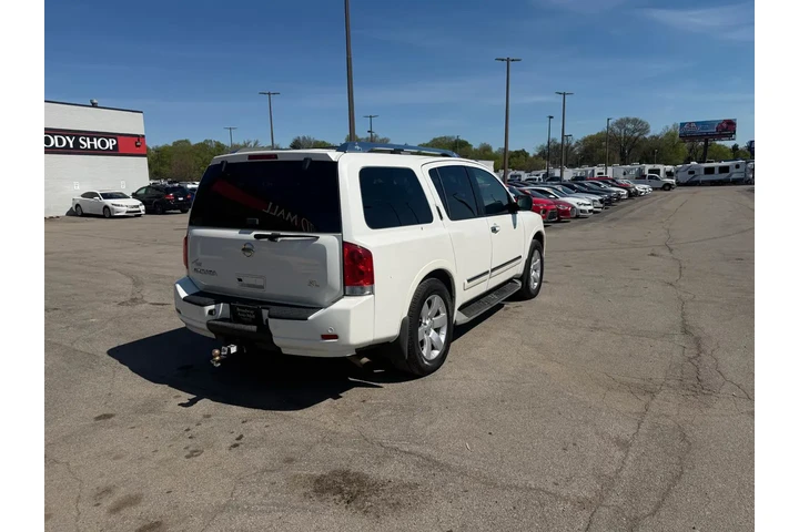 2013 Armada SL image 2