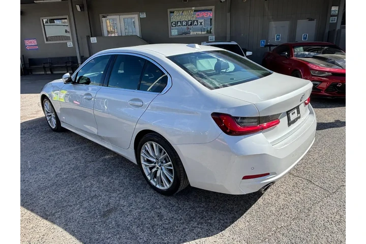 2024 BMW 330i 330i image 4