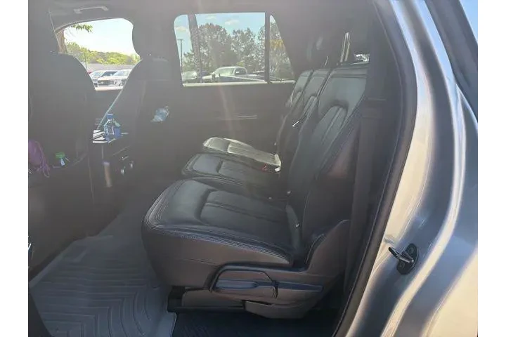 $28039 : Ford Expedition MAX 2020 4x4 image 7