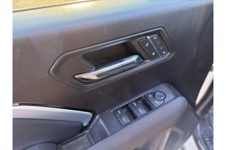 $36000 : Chevrolet Colorado 2023 4x4 image 10