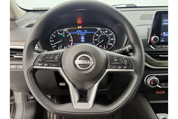 $20998 : Nissan Altima 2024 2.5 SV 4d image 10