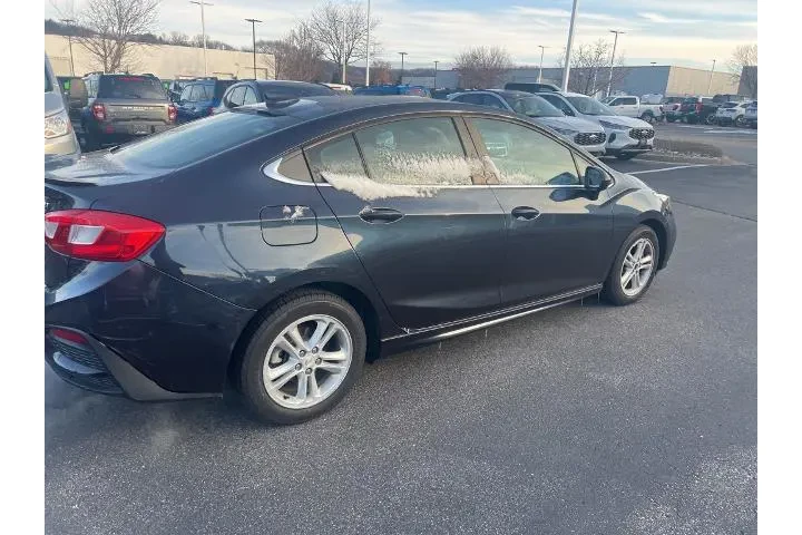 $6000 : Chevrolet Cruze 2016 LT Manu image 5