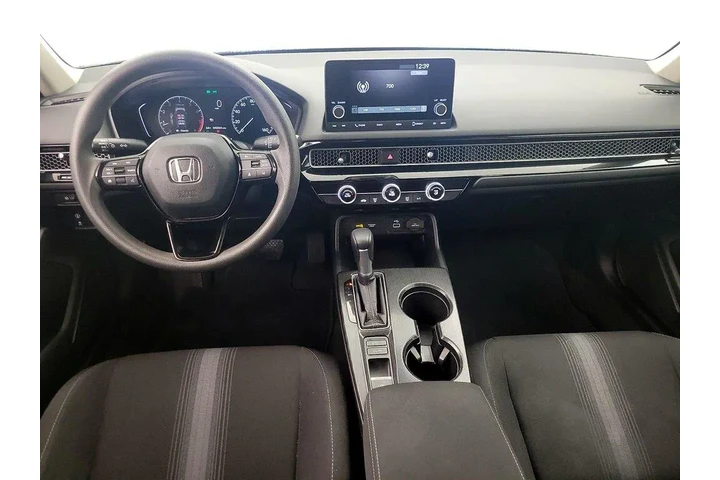 $23998 : Honda Civic 2024 LX 4dr Hatc image 9