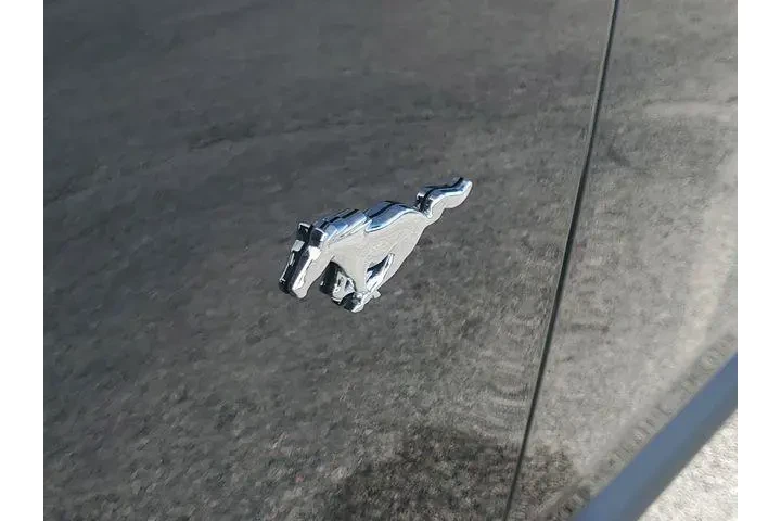 $27992 : Ford Mustang 2024 EcoBoost 2 image 6