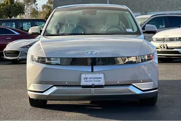 $32954 : Hyundai IONIQ 5 2024 Limited image 8