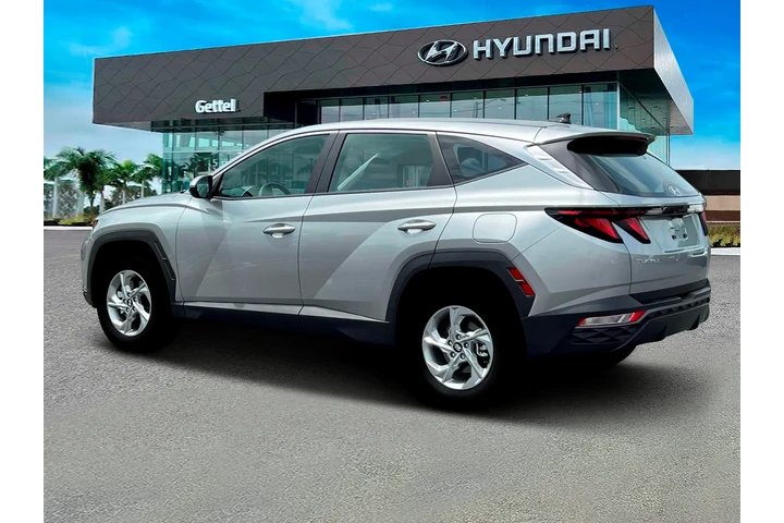 $18989 : Hyundai TUCSON 2024 AWD SE 4 image 4