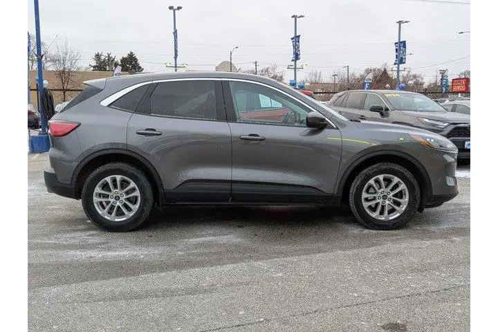 $23379 : Ford Escape 2021 AWD SE 4dr image 3