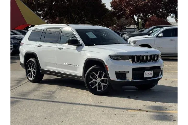 $27498 : Jeep Grand Cherokee L 2023 4 image 1