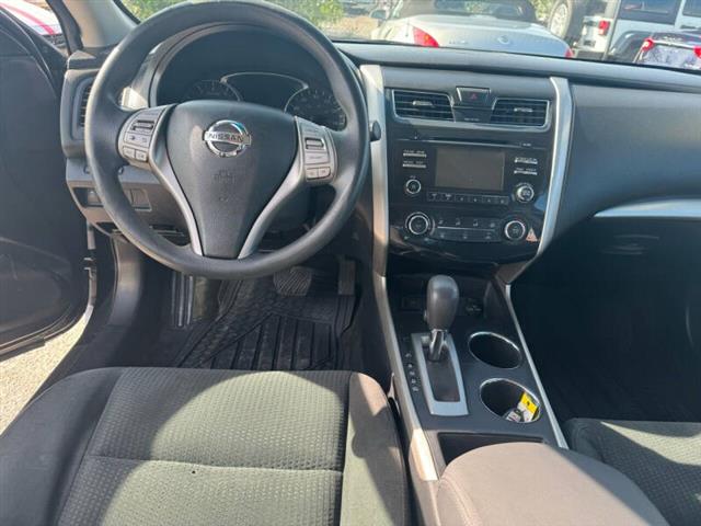 $6797 : 2015 Altima 2.5 S image 10