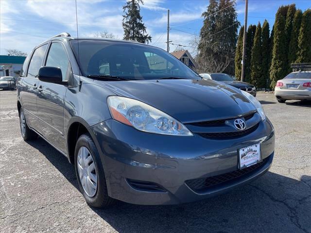 $4995 : 2007 Sienna LE 8-Passenger image 3