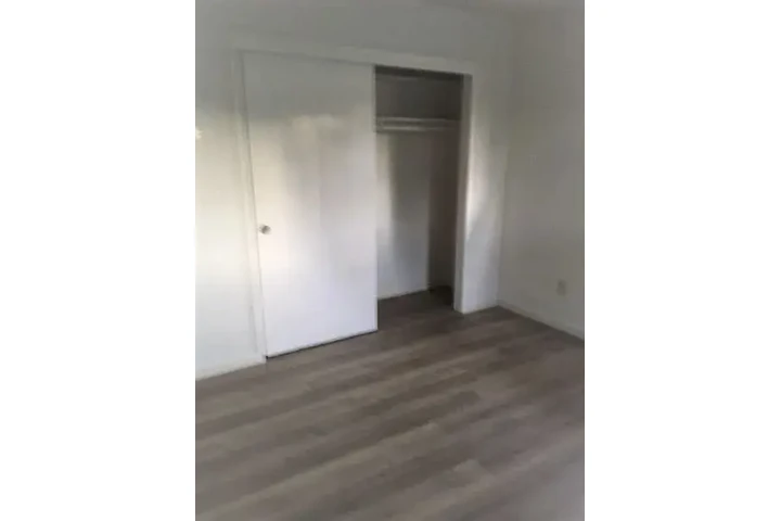 $1450 : 2bed 1bath home with 1000sqft image 5