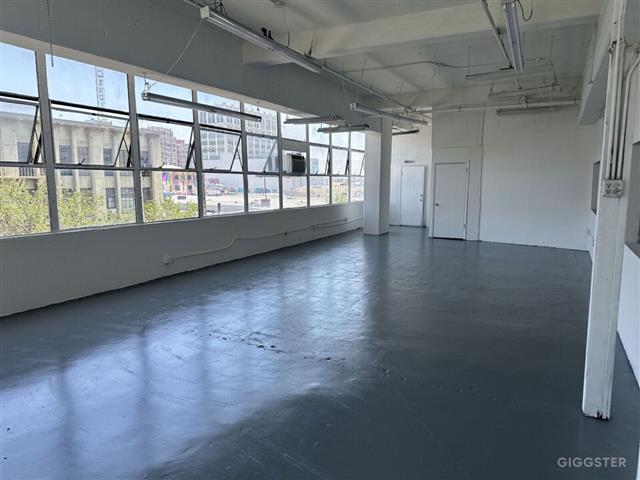 $1200 : Office/showroom (Downtown Los image 6