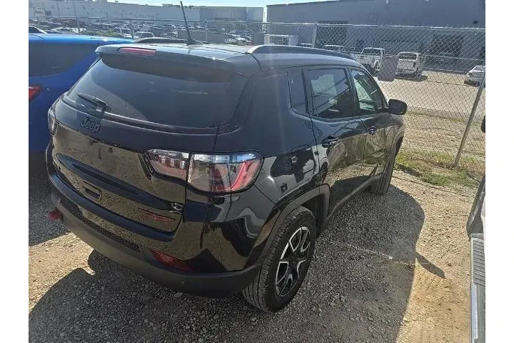 $22979 : Jeep Compass 2024 4x4 Trailh image 3