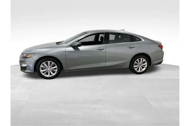 $16585 : Chevrolet Malibu 2024 LT 4dr image 2