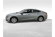 $16585 : Chevrolet Malibu 2024 LT 4dr thumbnail