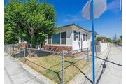 3 Beds, 2 Bath House, warm en Los Angeles