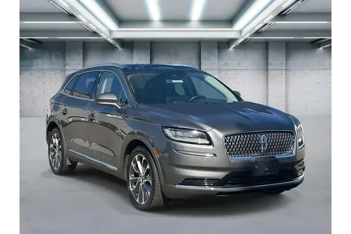 $34995 : Lincoln Nautilus 2022 AWD Re image 2