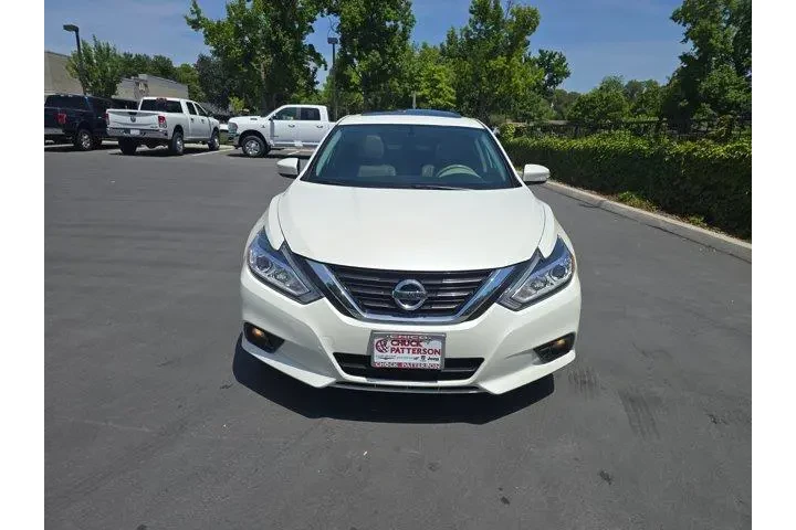 $15995 : Nissan Altima 2017 2.5 SL 4d image 2