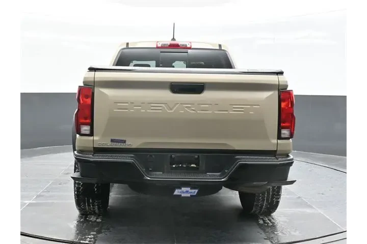 $35297 : Chevrolet Colorado 2023 4x4 image 2