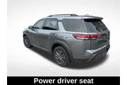 $25896 : Nissan Pathfinder 2023 SV 4d thumbnail