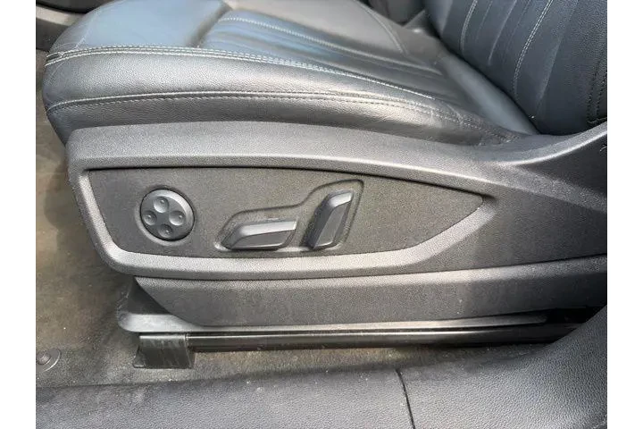 $24265 : Audi Q5 2022 AWD quattro S l image 9